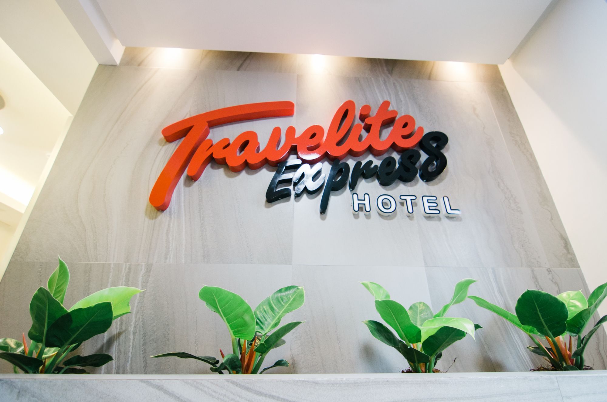 Travelite Express Hotel Baguio City Zewnętrze zdjęcie